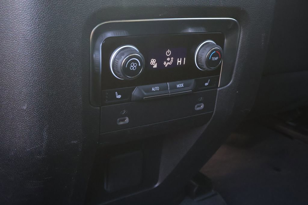 Certified 2023 Chevrolet Tahoe Z71 w/ Luxury Package image 47