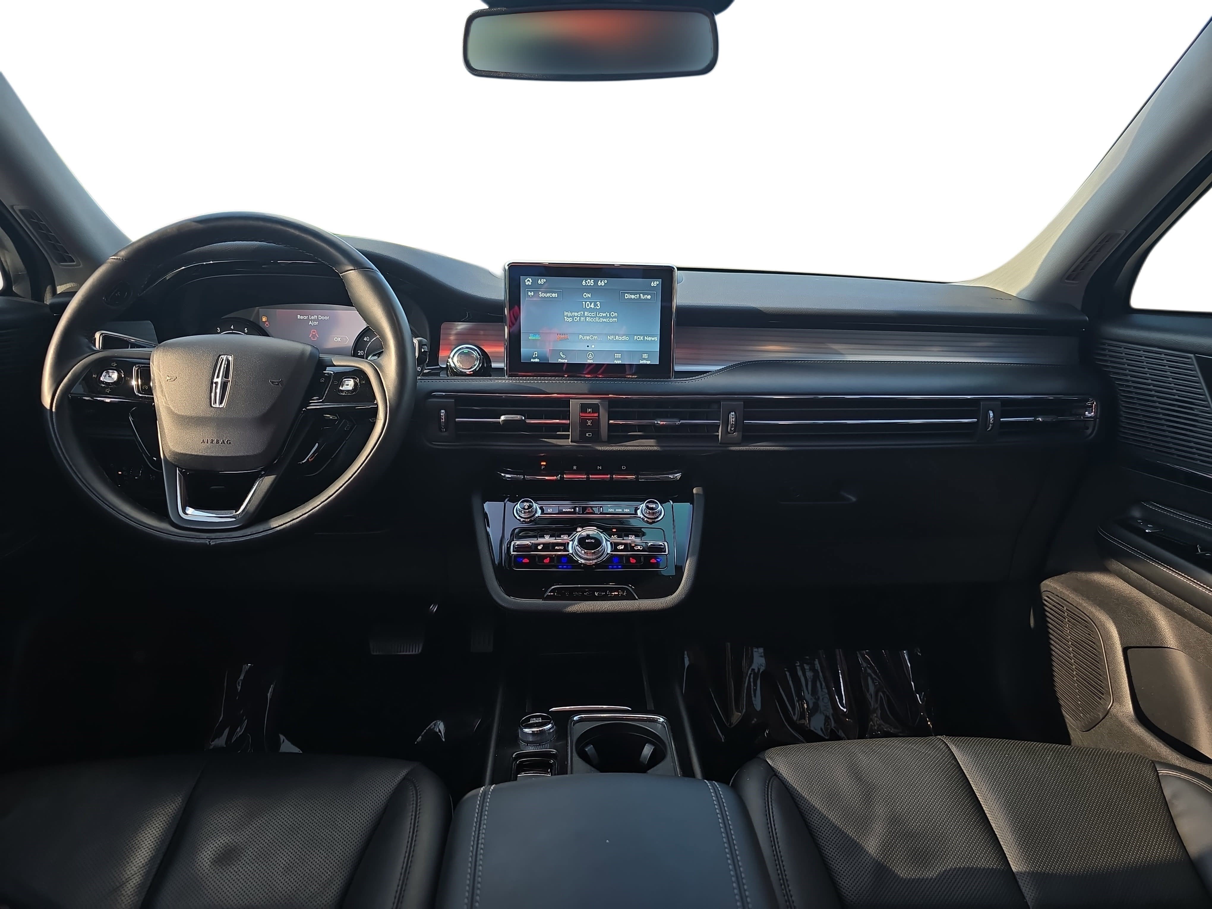Certified 2022 Lincoln Corsair AWD w/ Premium Package image 9