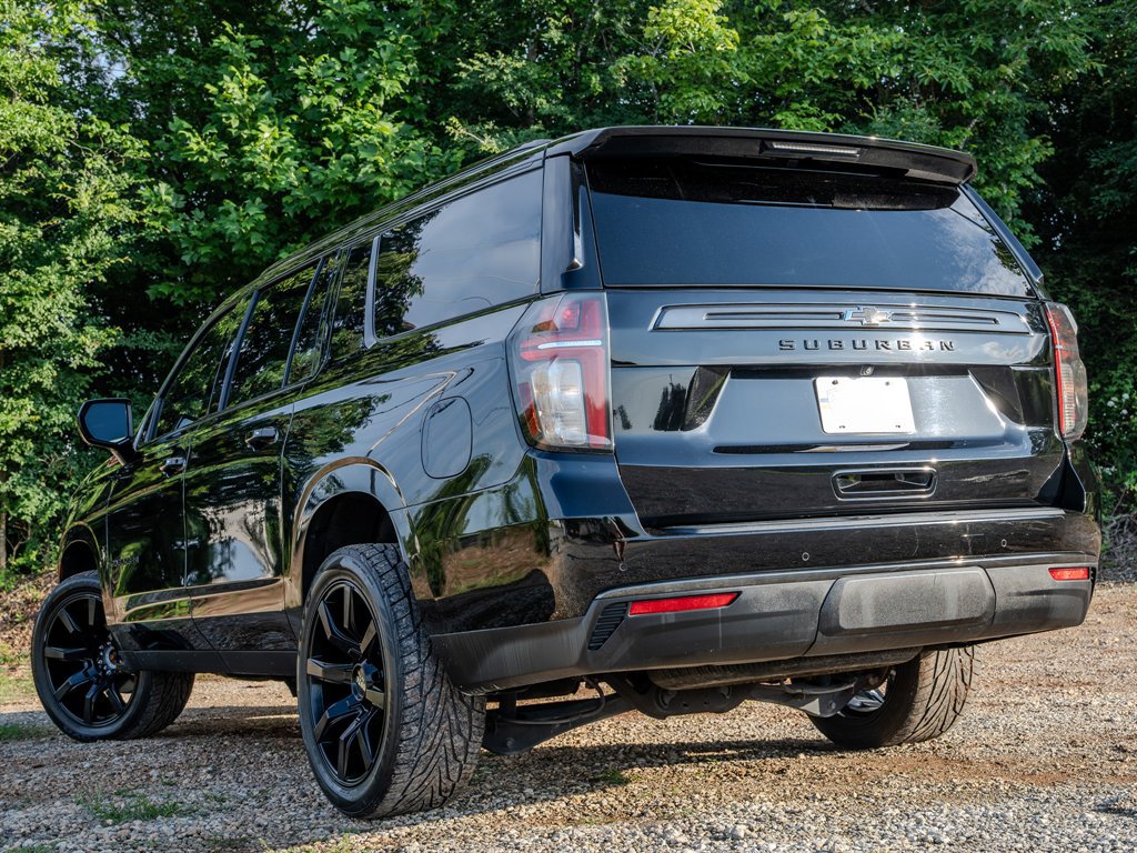Used 2021 Chevrolet Suburban Z71 AWD/4WD image 3