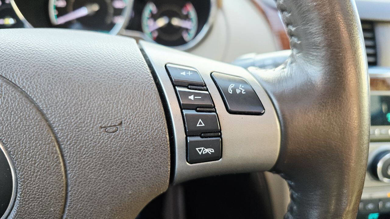 Used 2012 Chevrolet Malibu LTZ image 23