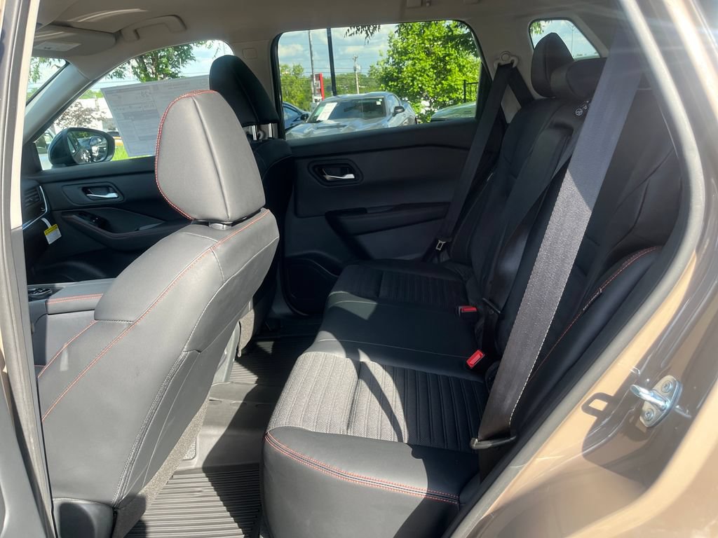 New 2026 Nissan Rogue SV AWD/4WD image 26