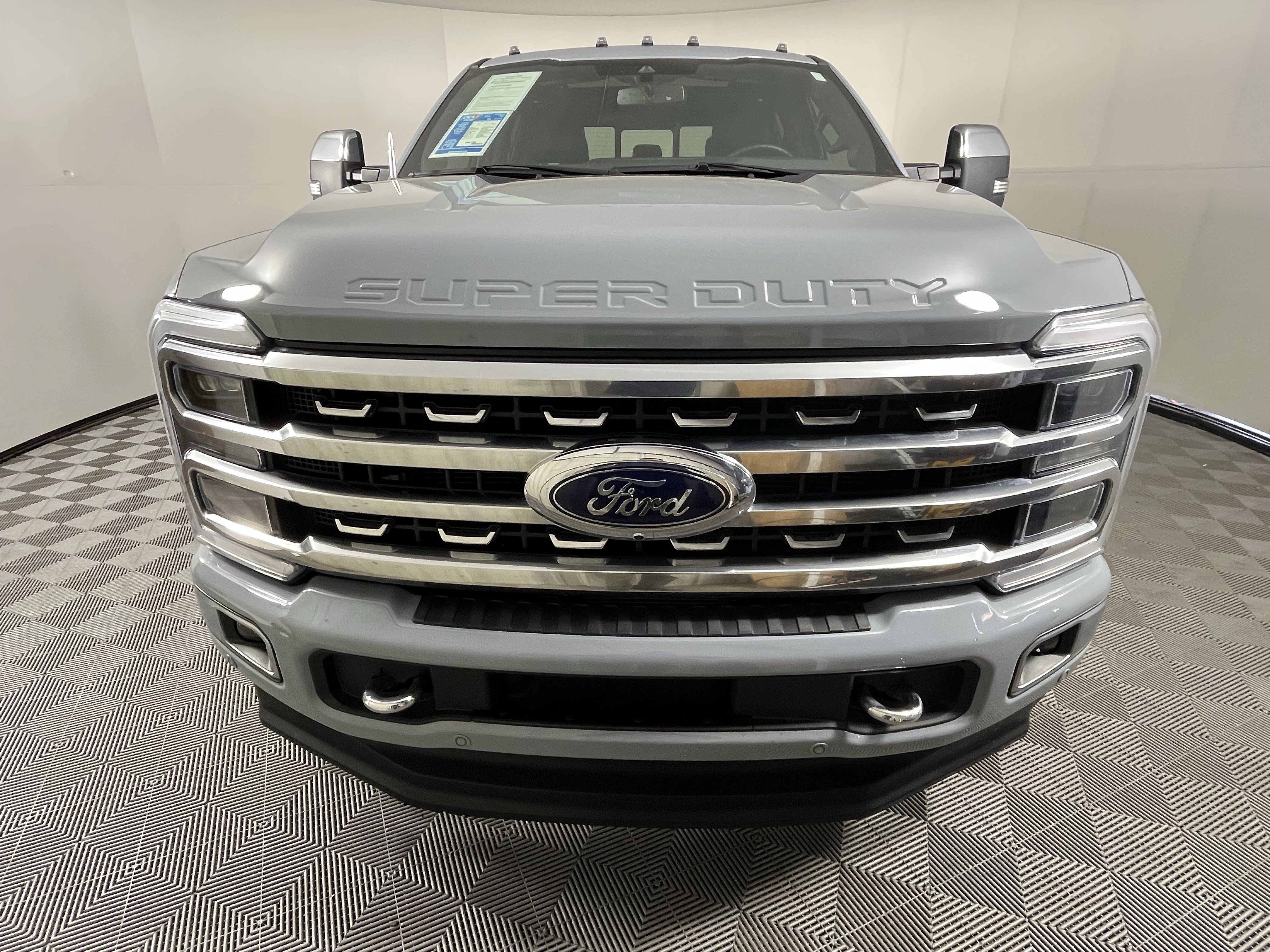 Used 2024 Ford F350 Platinum AWD/4WD image 7