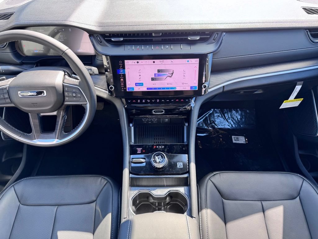 New 2026 Jeep Grand Cherokee Limited AWD/4WD image 11