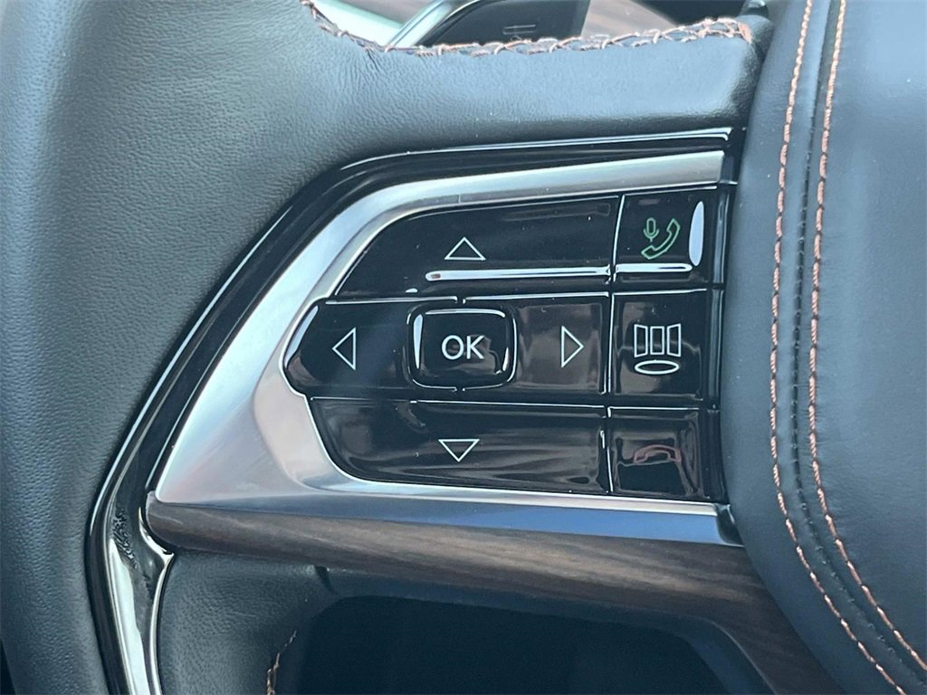 New 2025 Jeep Grand Cherokee Summit image 28