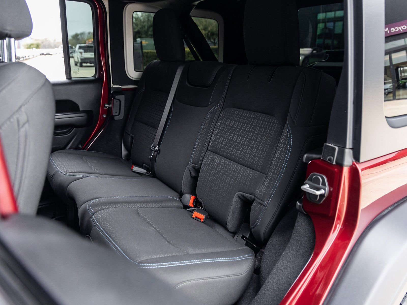 Used 2021 Jeep Wrangler Unlimited Islander image 33