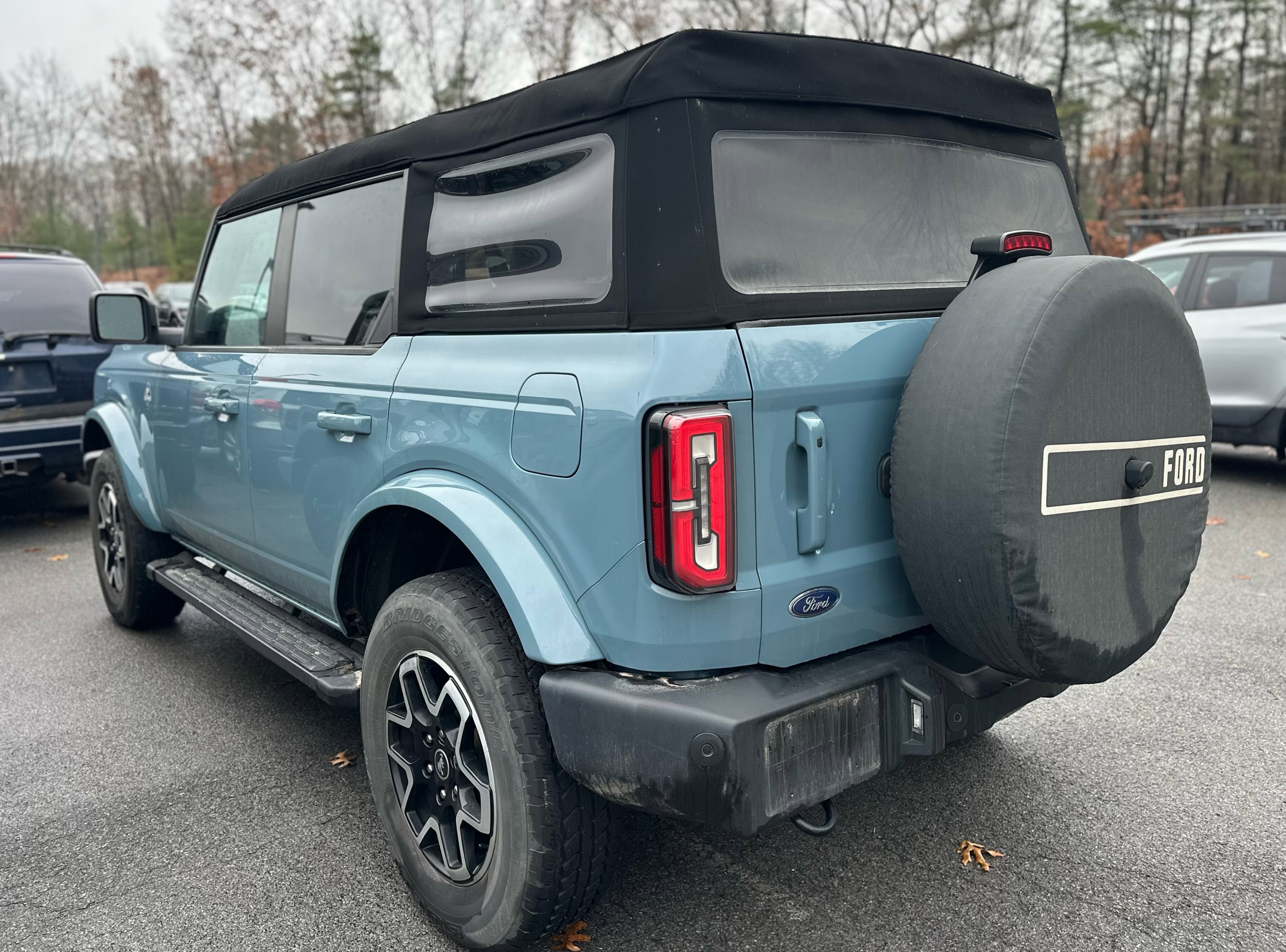 Used 2023 Ford Bronco Outer Banks image 11