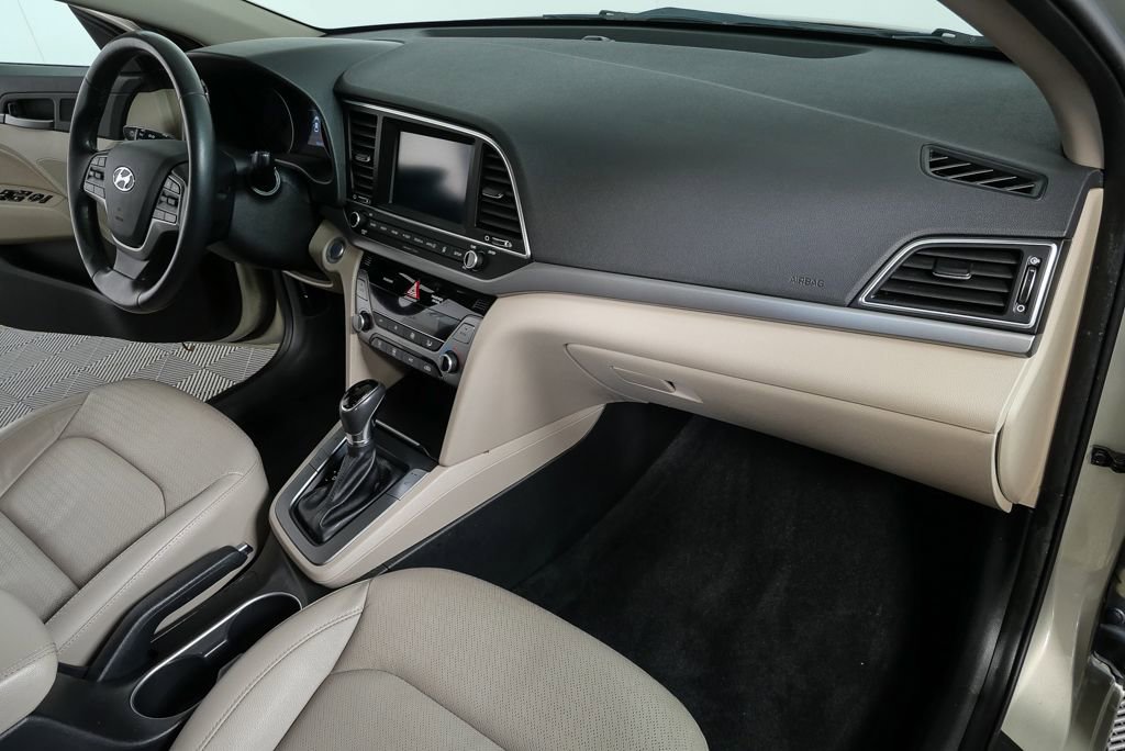 Used 2017 Hyundai Elantra Limited image 24