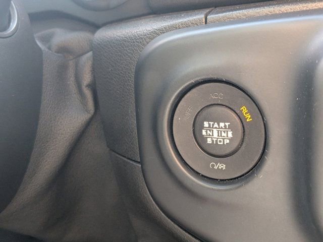 Used 2019 Jeep Wrangler Unlimited Sahara AWD/4WD image 24