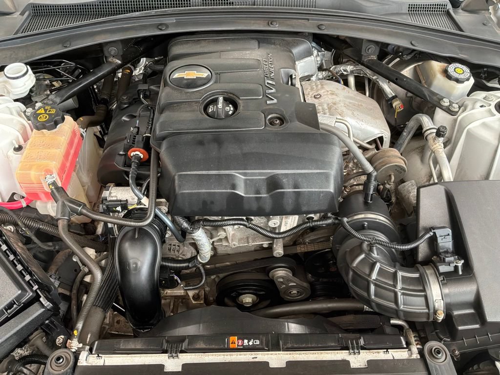 Used 2020 Chevrolet Camaro LT RWD image 28