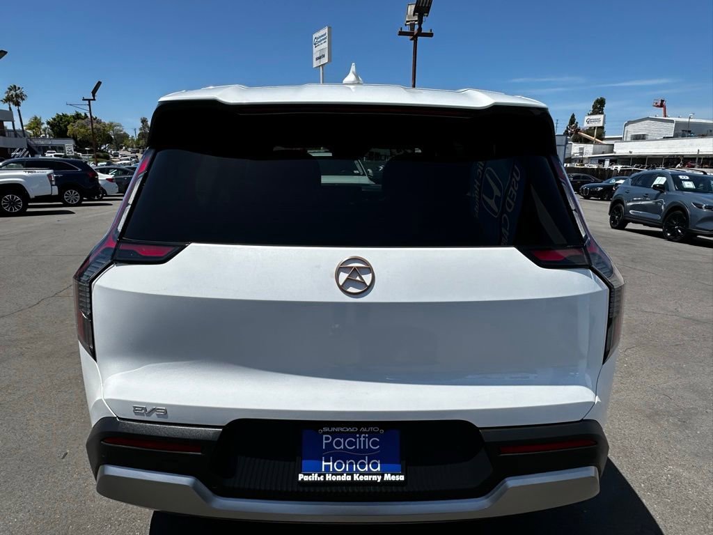 Used 2024 Kia EV9 Light Long Range RWD image 4
