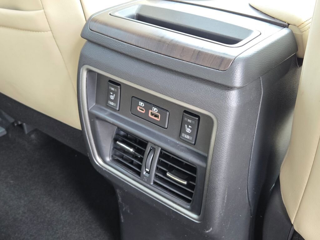 Used 2024 Nissan Murano Platinum w/ Cargo Package AWD/4WD image 12