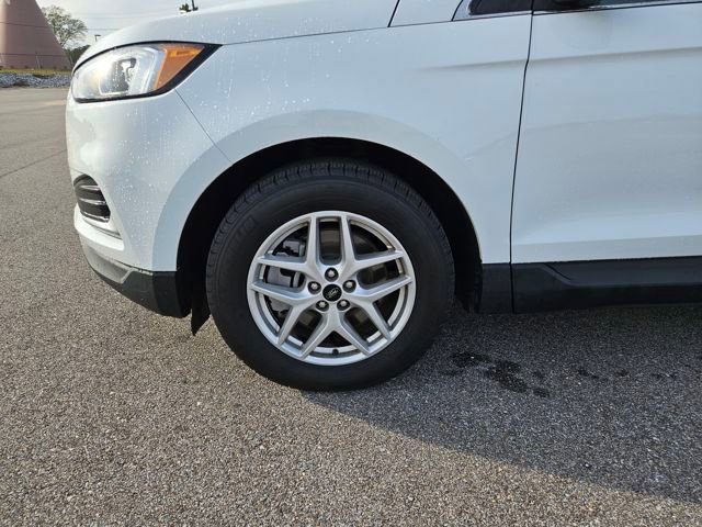 Used 2024 Ford Edge SEL image 27
