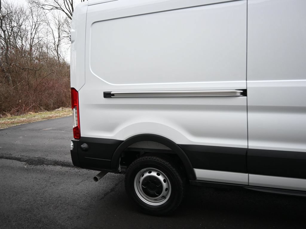 New 2026 Ford Transit 250 148 Medium Roof w/ Load Area Protection Package image 9
