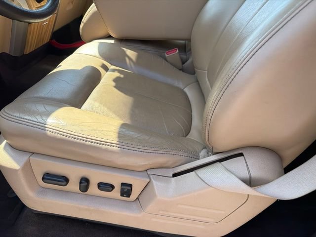 Used 2011 Ford F150 Lariat w/ Lariat Chrome Pkg RWD image 11