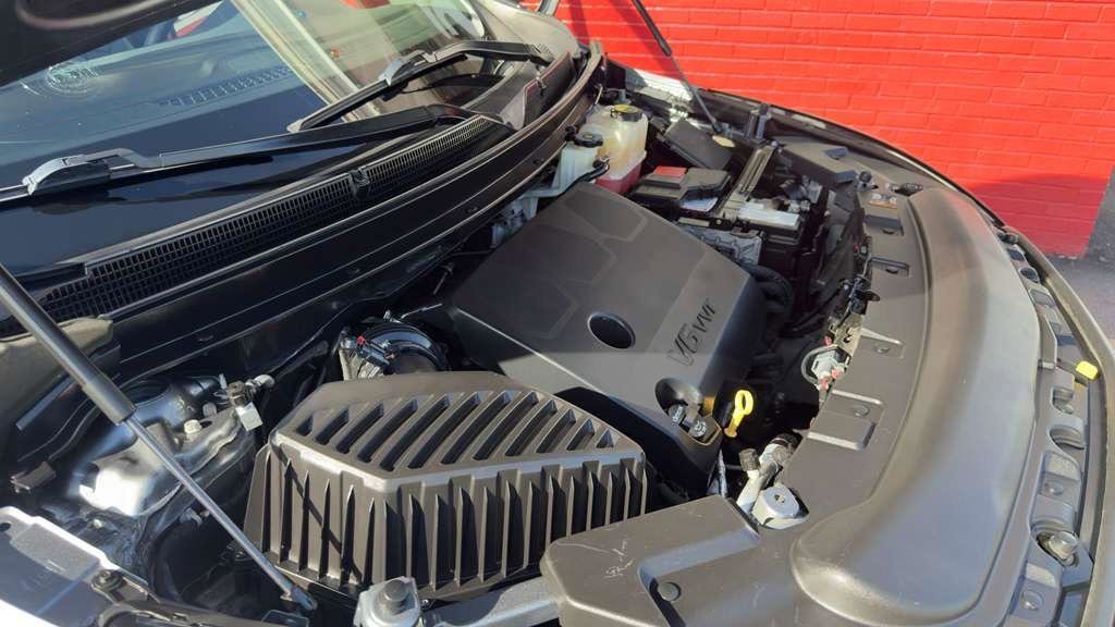 Used 2020 Buick Enclave Essence image 36