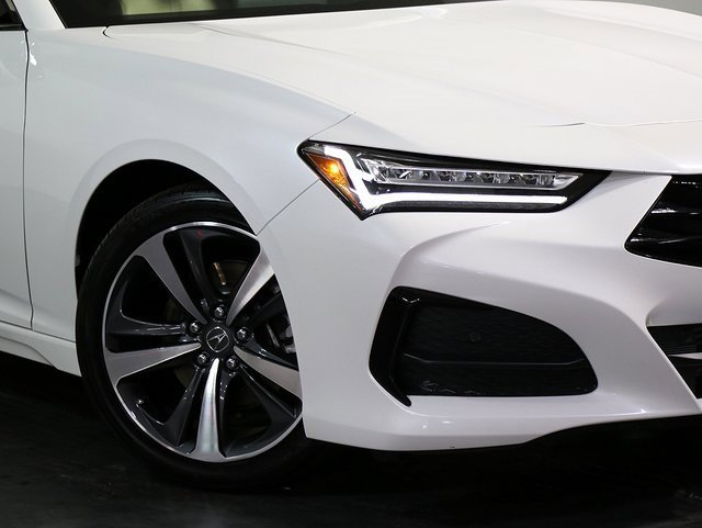 Certified 2025 Acura TLX w/ Technology Package image 8