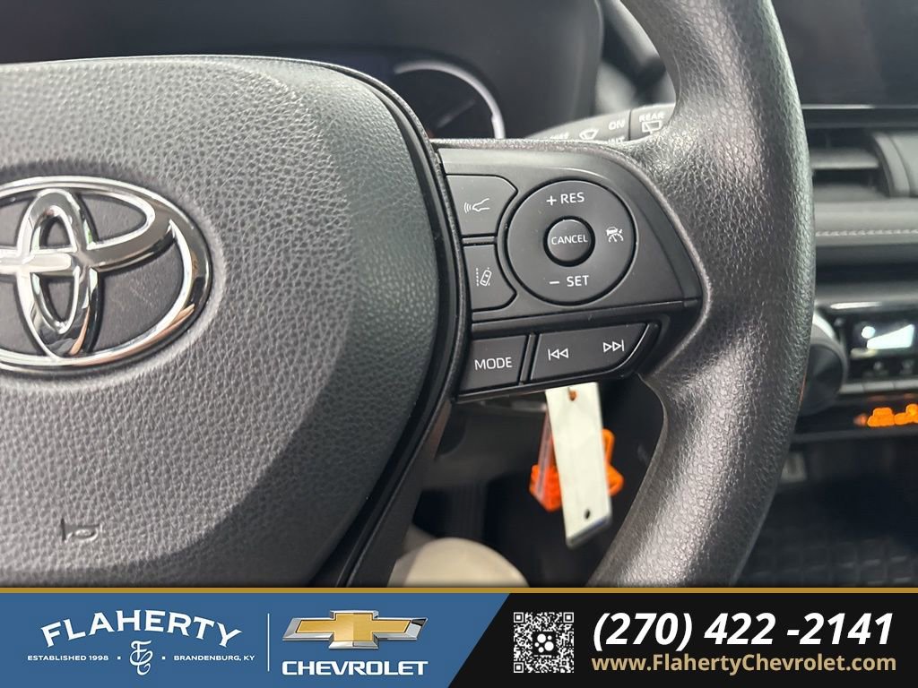 Used 2024 Toyota RAV4 LE image 21
