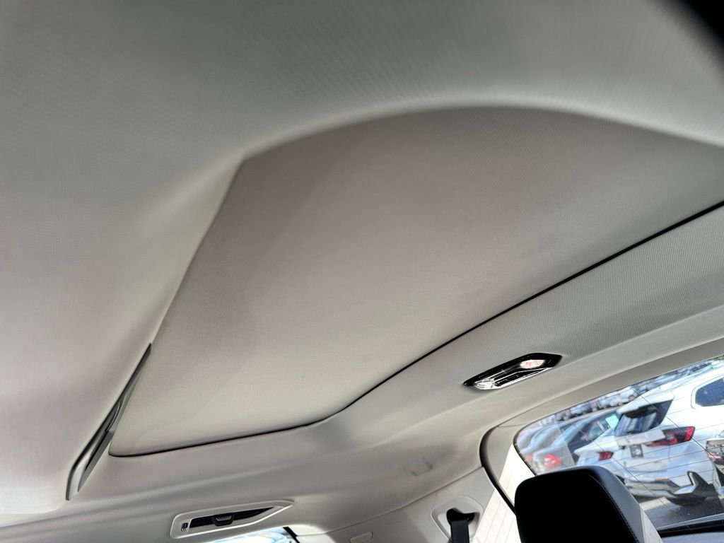 Used 2025 BMW X7 xDrive40i w/ Premium Package image 15