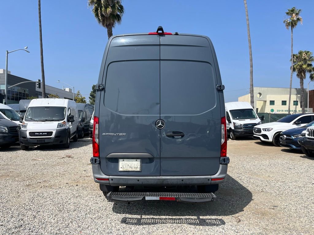 Used 2019 Mercedes-Benz Sprinter 144 image 8