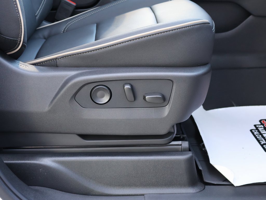 New 2025 Chevrolet Suburban Premier w/ Sun And Tow Package image 44