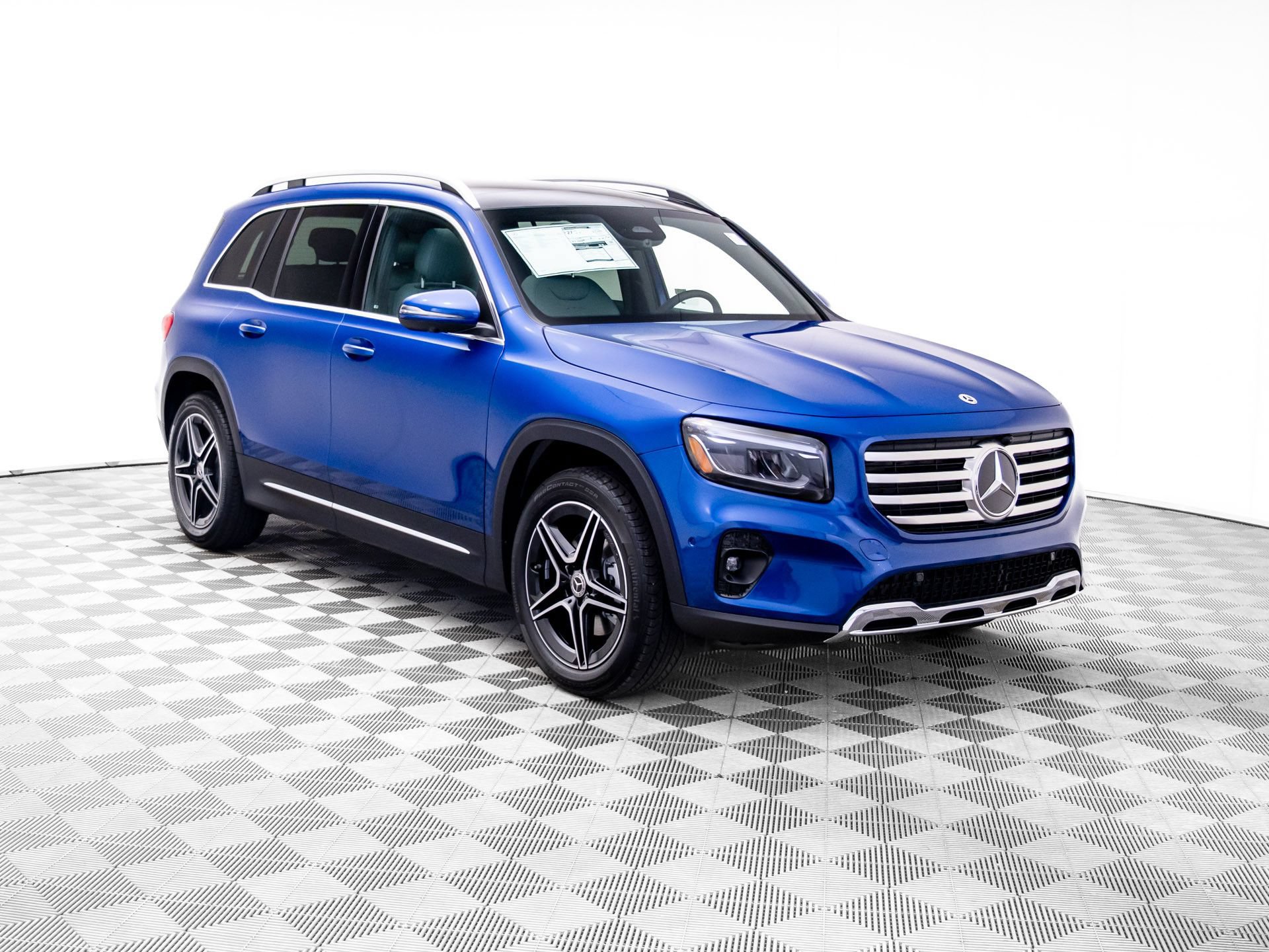 New 2026 Mercedes-Benz GLB 250 4MATIC image 7