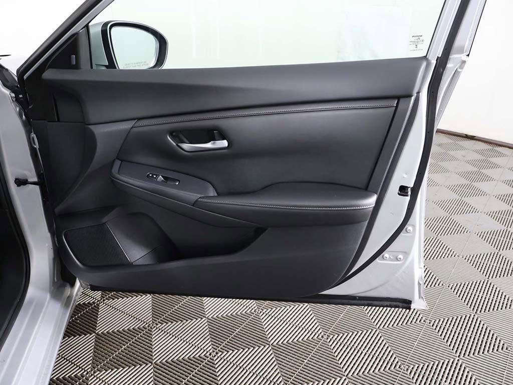 Used 2023 Nissan Sentra SV FWD image 21