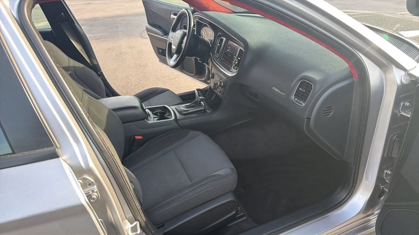 Used 2018 Dodge Charger SXT Plus RWD image 18