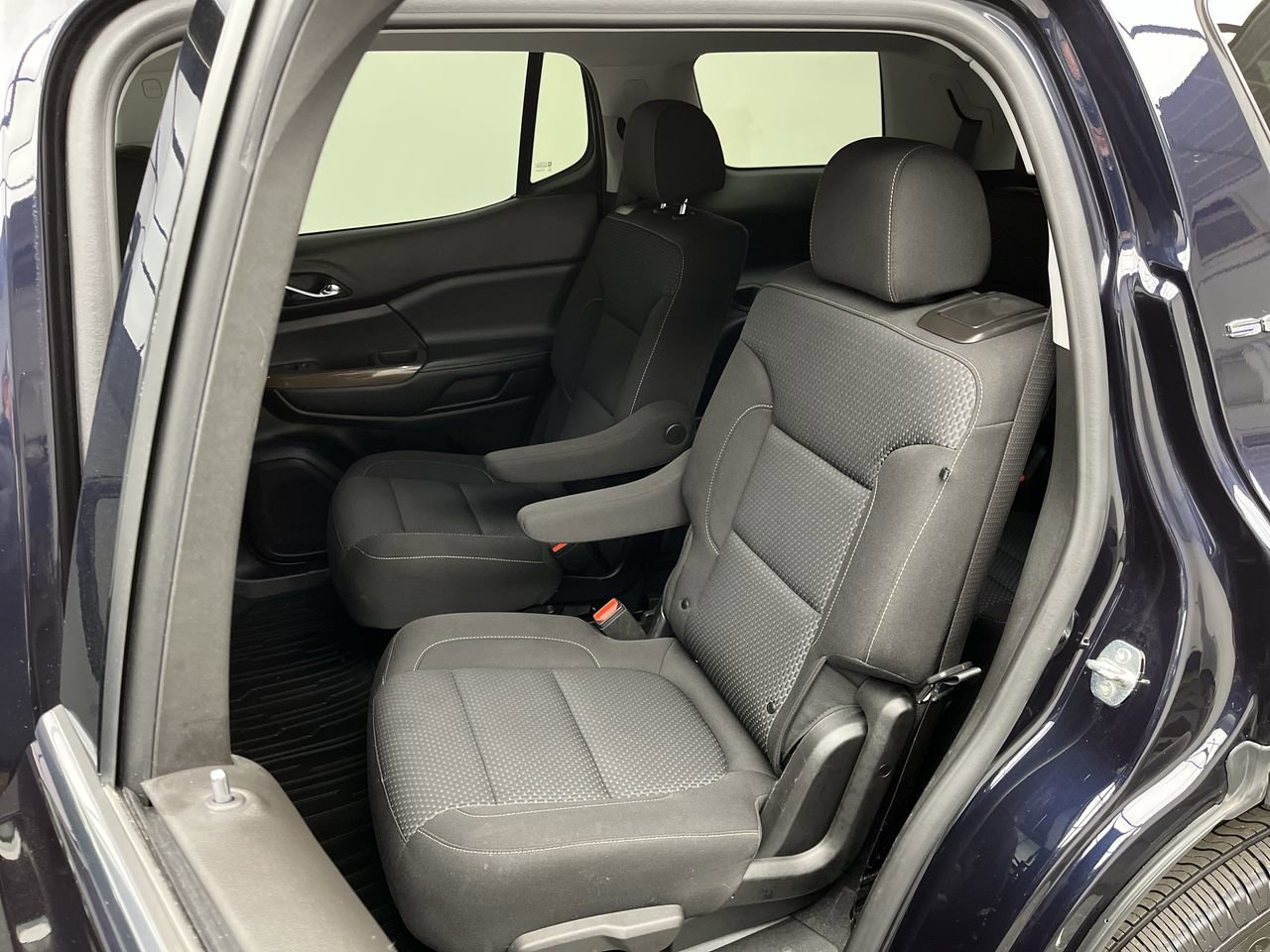 Certified 2022 GMC Acadia SLE AWD/4WD image 10