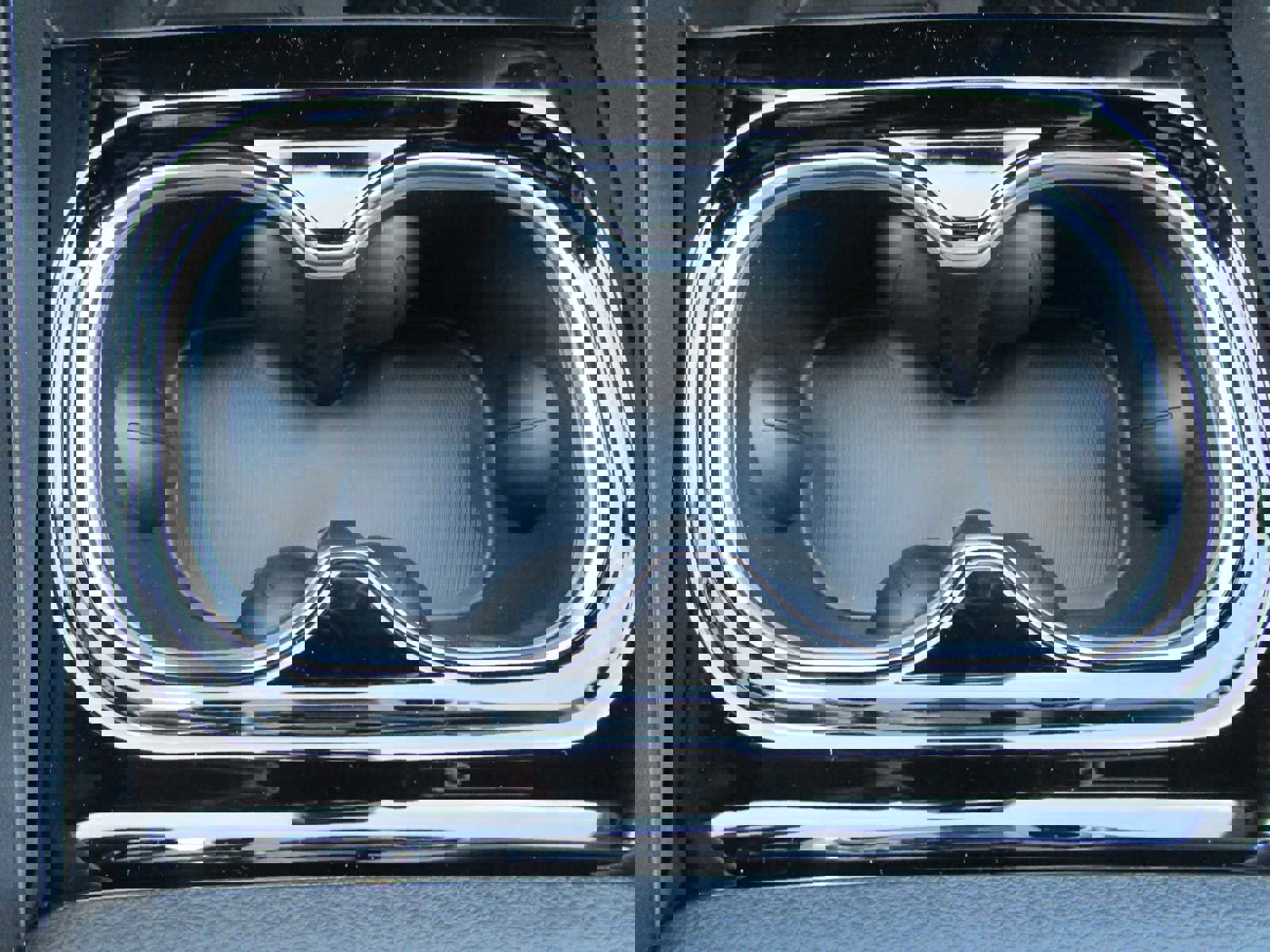 New 2026 Chrysler Pacifica Limited w/ Uconnect Theater Family Group image 36