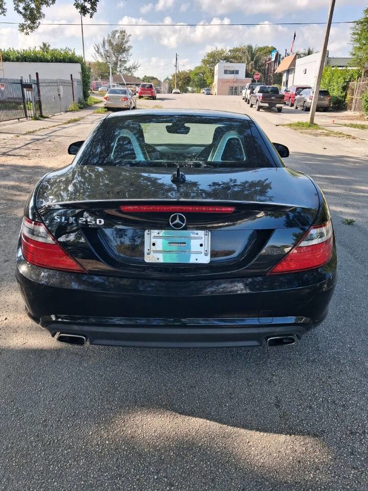 Used 2013 Mercedes-Benz SLK 250 w/ Premium I Pkg image 4