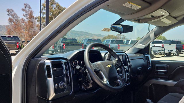 Used 2015 Chevrolet Silverado 1500 LT w/ LT Convenience Package RWD image 10