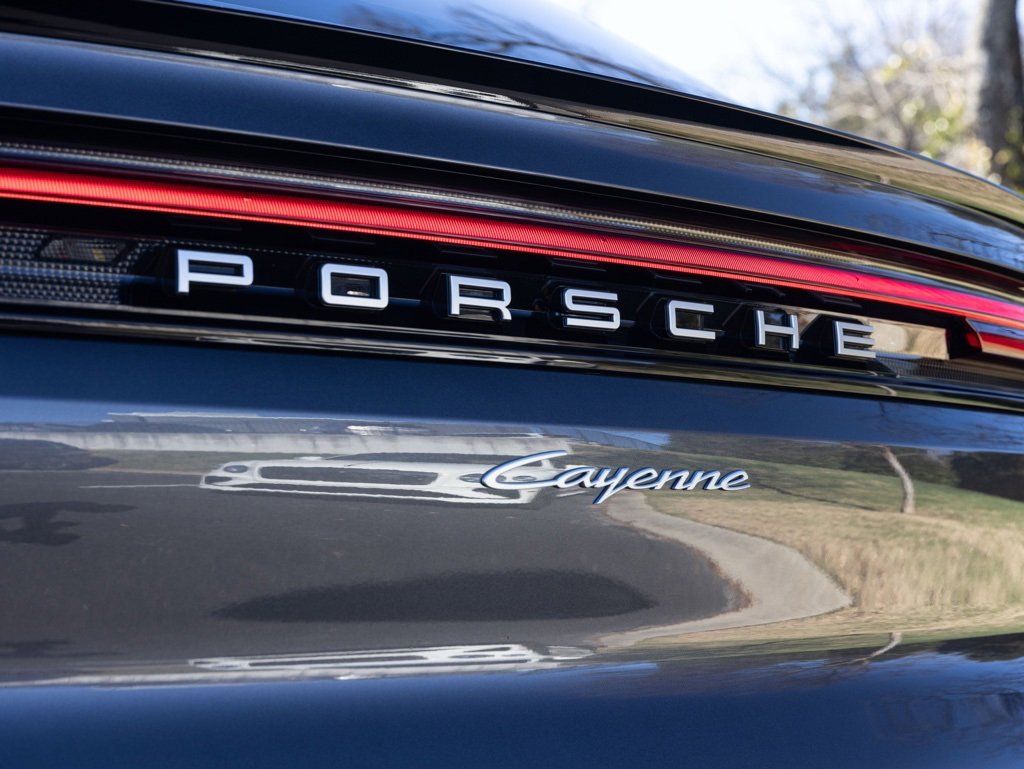 Used 2024 Porsche Cayenne Coupe image 56