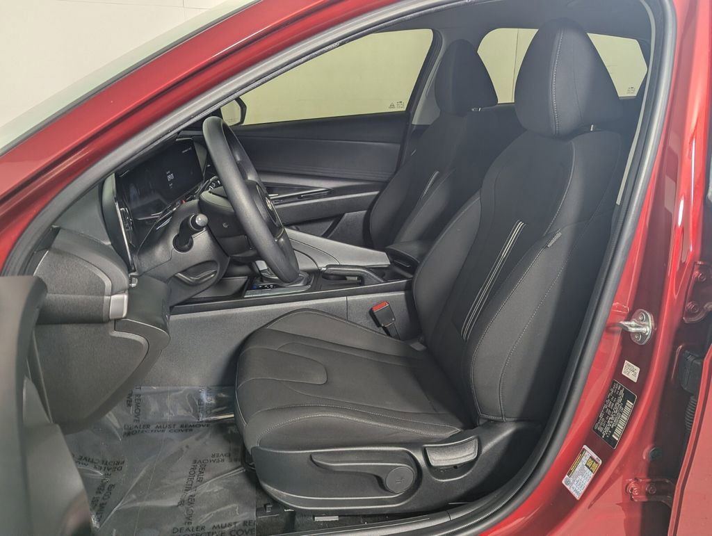 Used 2024 Hyundai Elantra SEL image 14