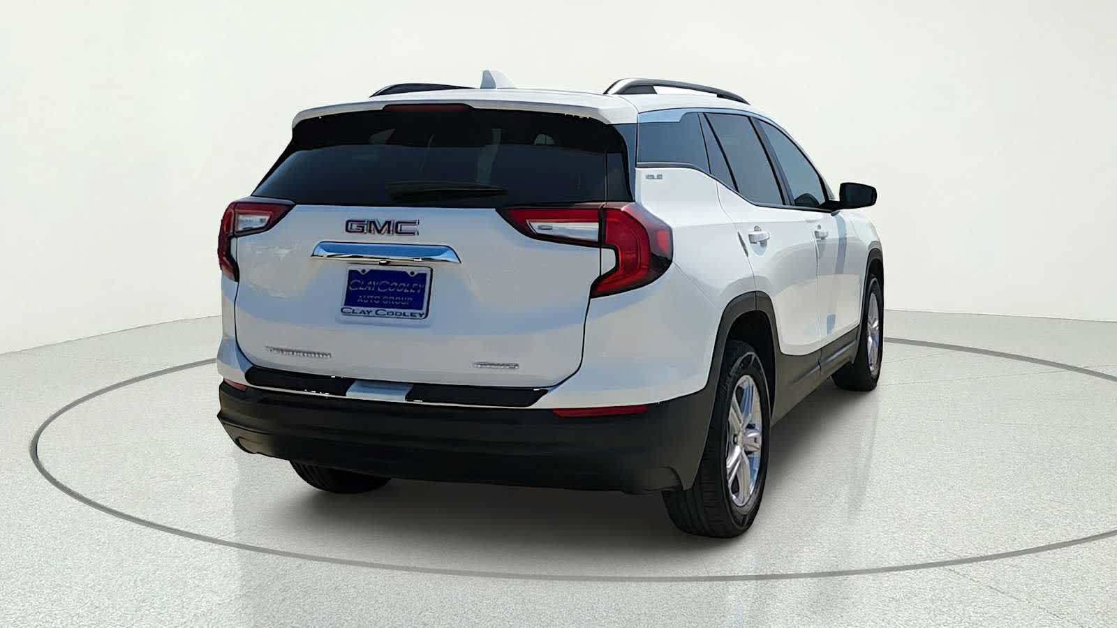 Used 2022 GMC Terrain SLE w/ Driver Convenience Package AWD/4WD image 7