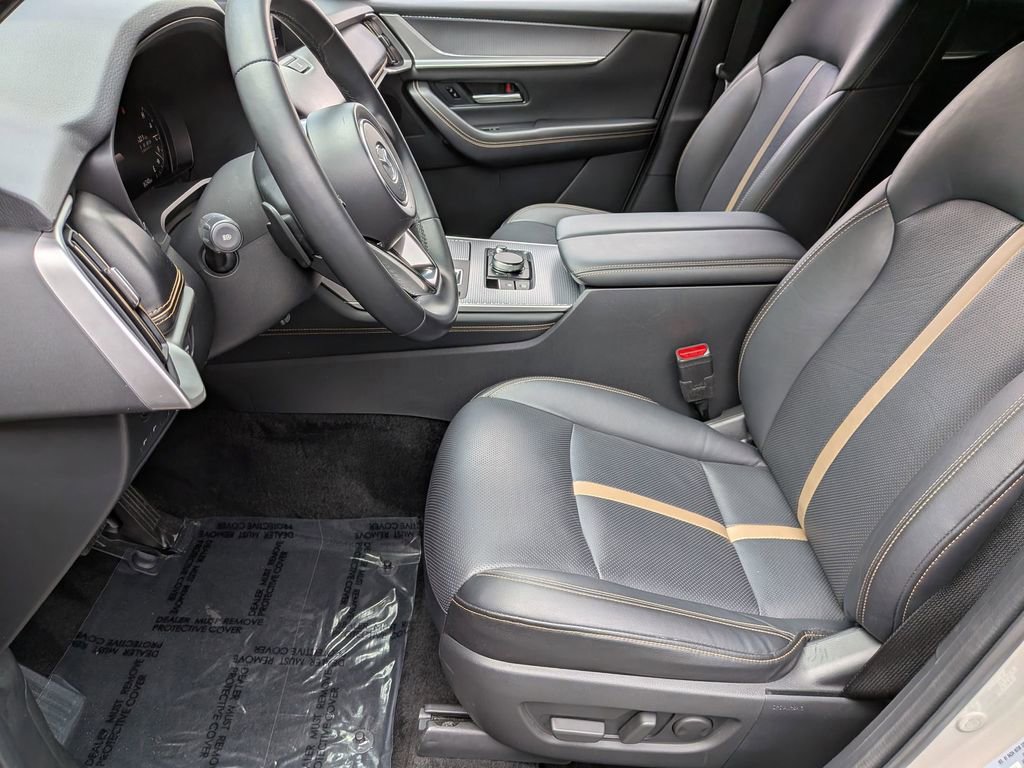 Used 2025 MAZDA CX-90 3.3 Turbo w/ Premium Plus Pkg image 19