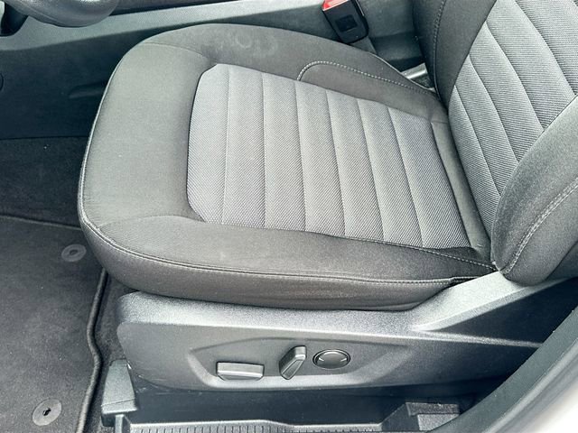 Used 2024 Ford Edge SE w/ Black Appearance Package image 18