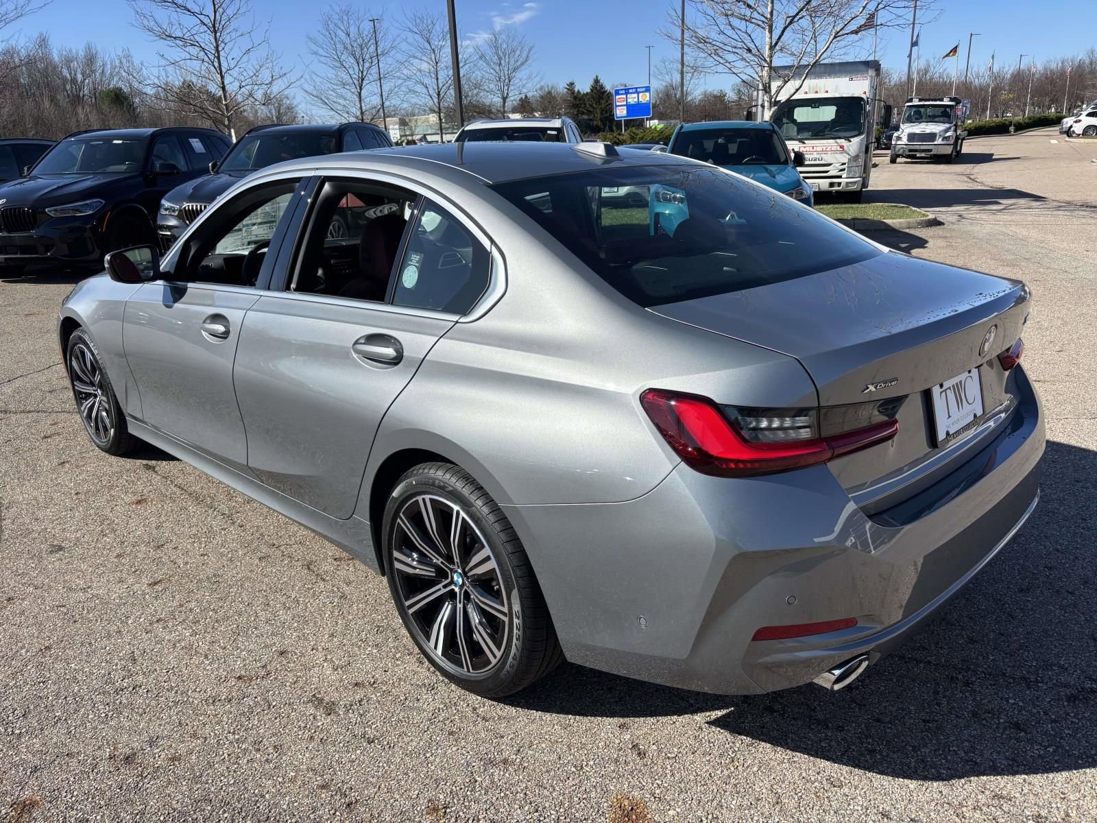 New 2026 BMW 330i xDrive Sedan w/ Premium Package image 7