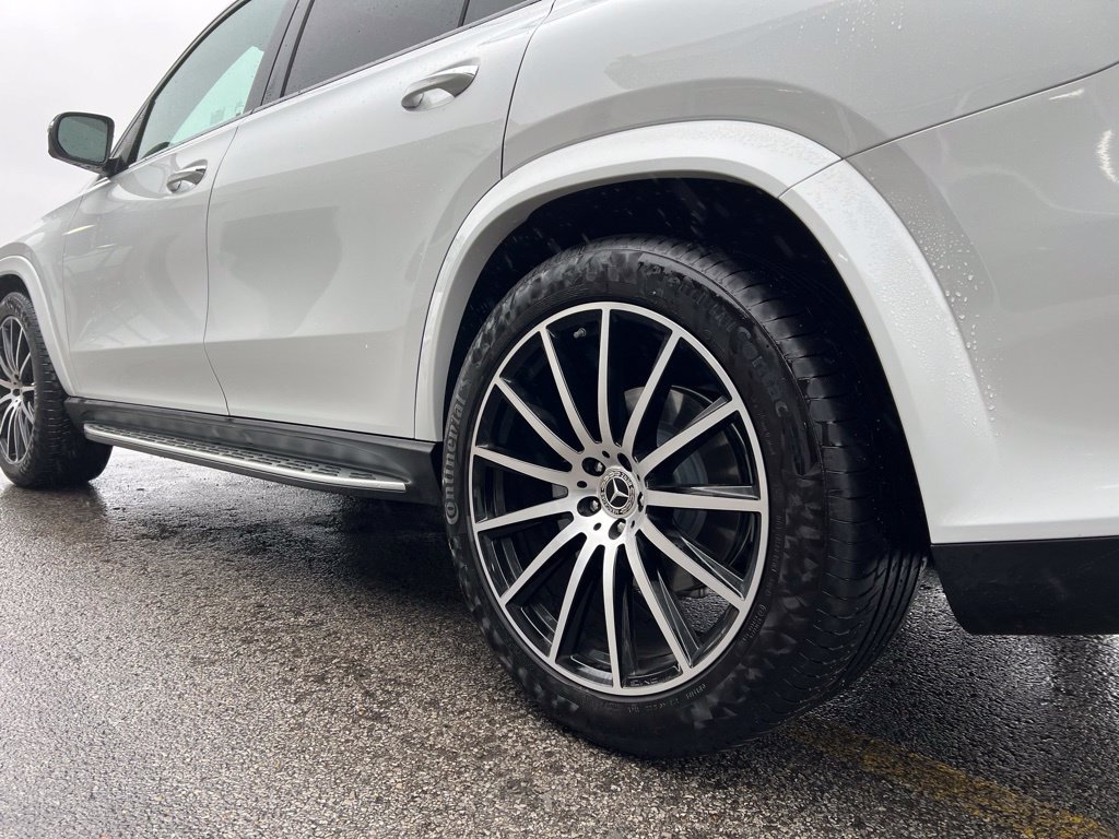 Certified 2025 Mercedes-Benz GLS 580 4MATIC image 8