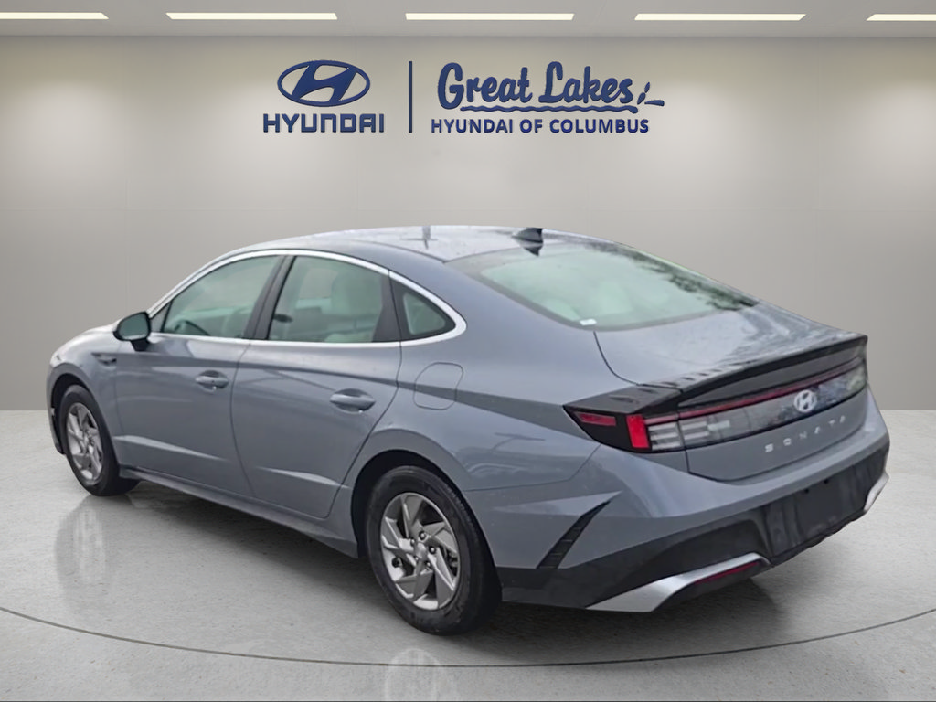 Used 2026 Hyundai Sonata SE FWD image 3
