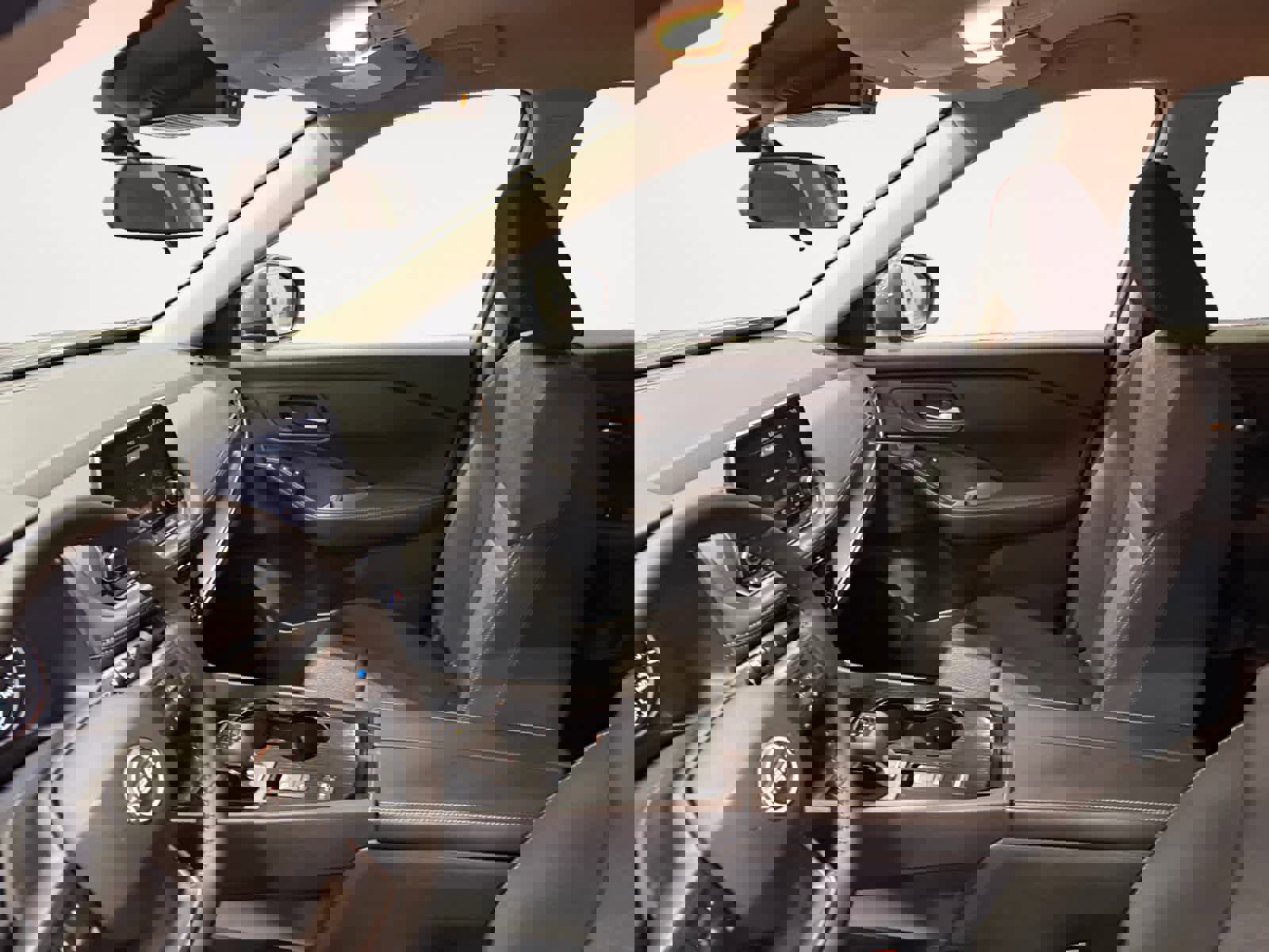 Used 2025 Nissan Rogue SV image 10