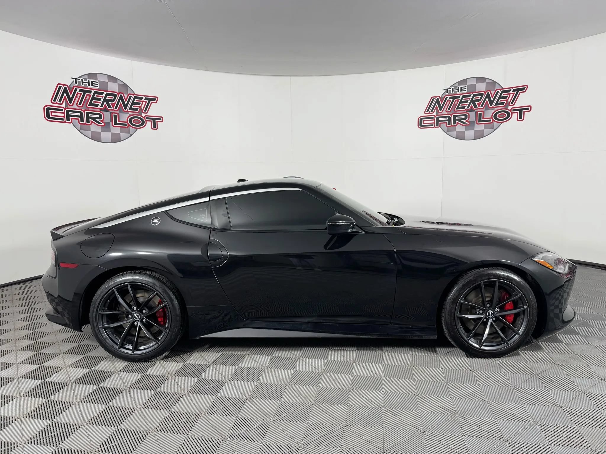 Used 2023 Nissan Z w/ Floor Mat Package (L93) RWD image 8