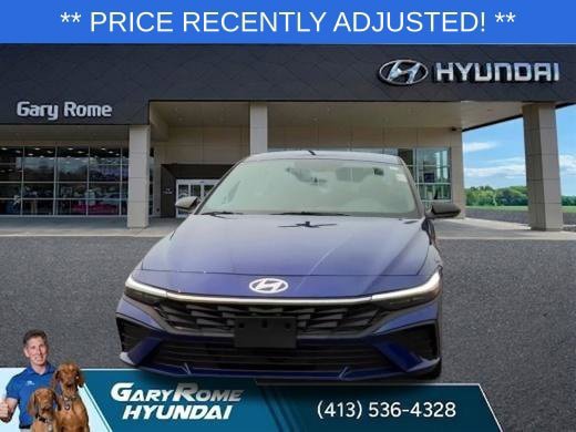 Certified 2025 Hyundai Elantra SEL FWD image 3