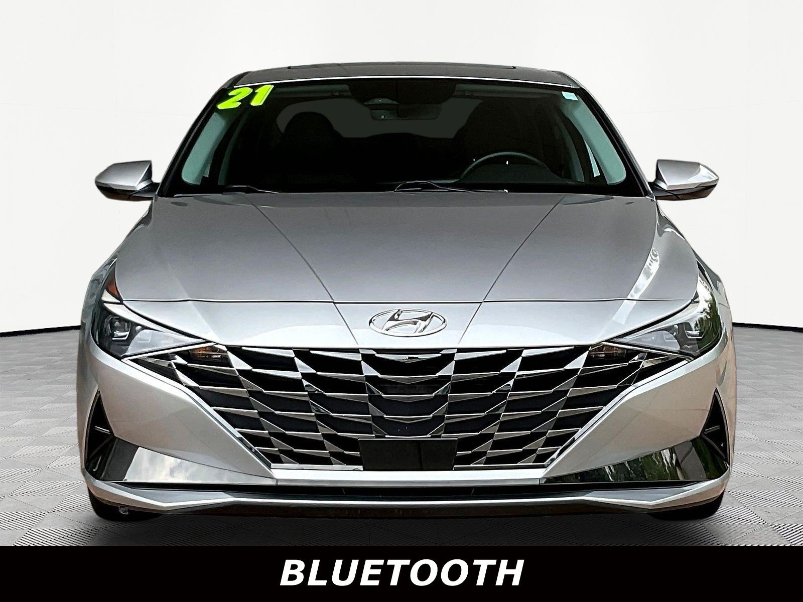 Used 2021 Hyundai Elantra Limited FWD image 2