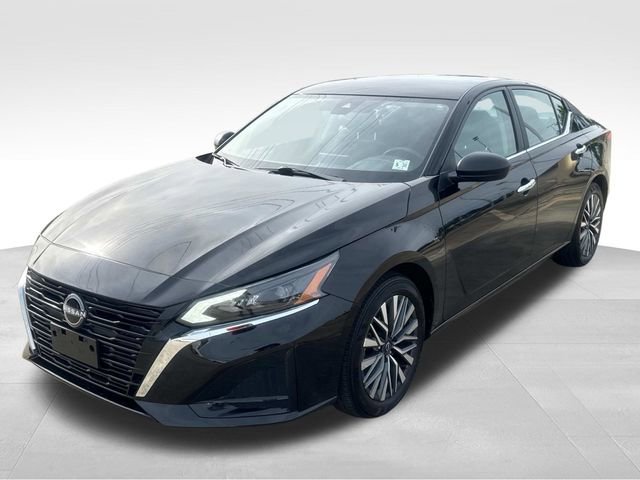 Used 2025 Nissan Altima 2.5 SV image 3