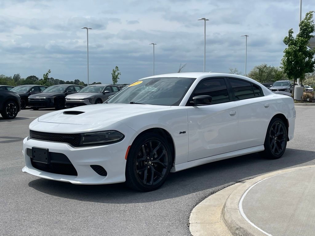 Used 2023 Dodge Charger R/T w/ Blacktop Package RWD image 4