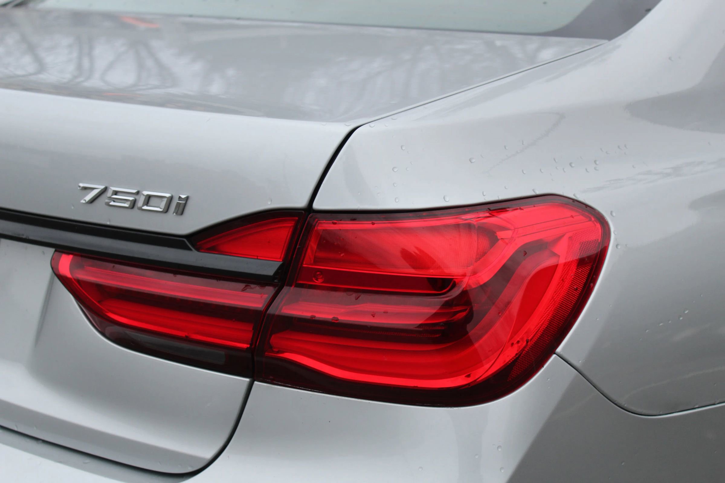 Used 2016 BMW 750i xDrive image 41