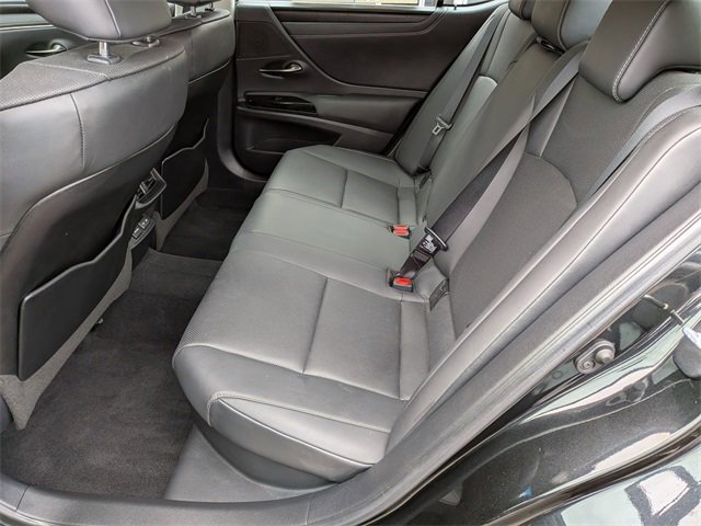 Used 2022 Lexus ES 300h w/ Premium Package image 25