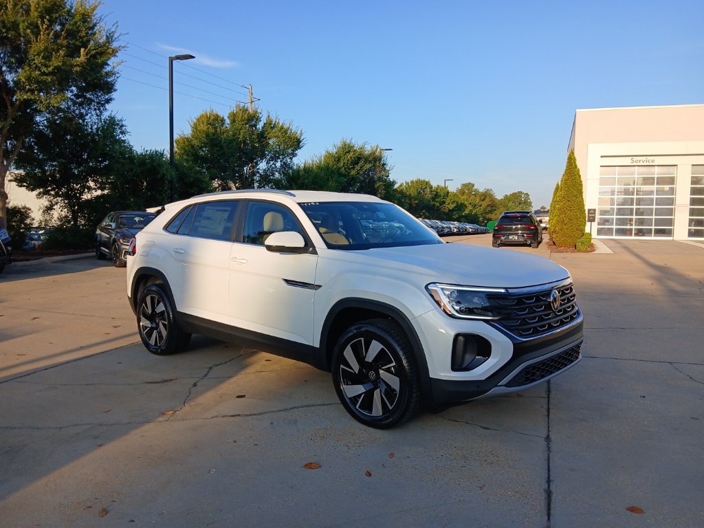 New 2026 Volkswagen Atlas Cross Sport SE