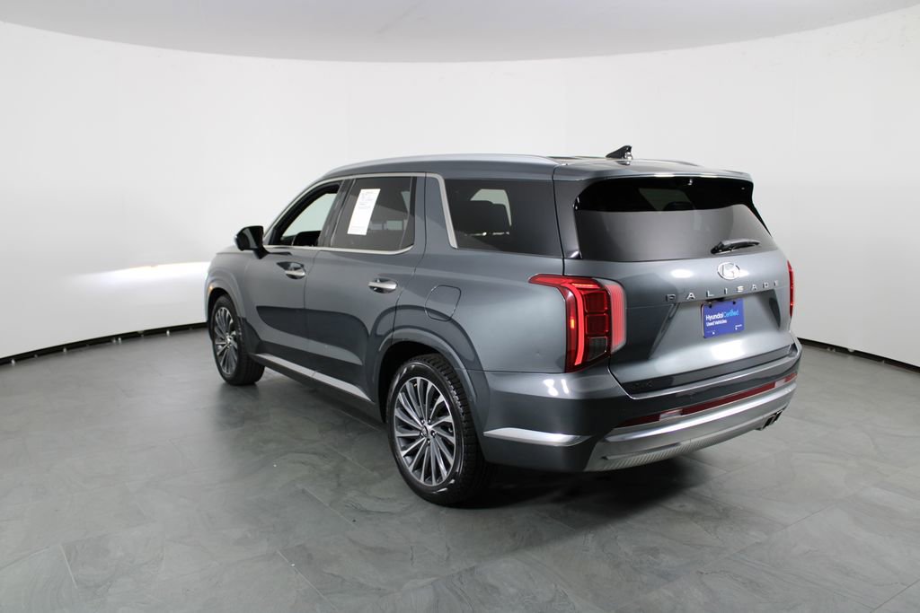 Used 2023 Hyundai Palisade Calligraphy image 4