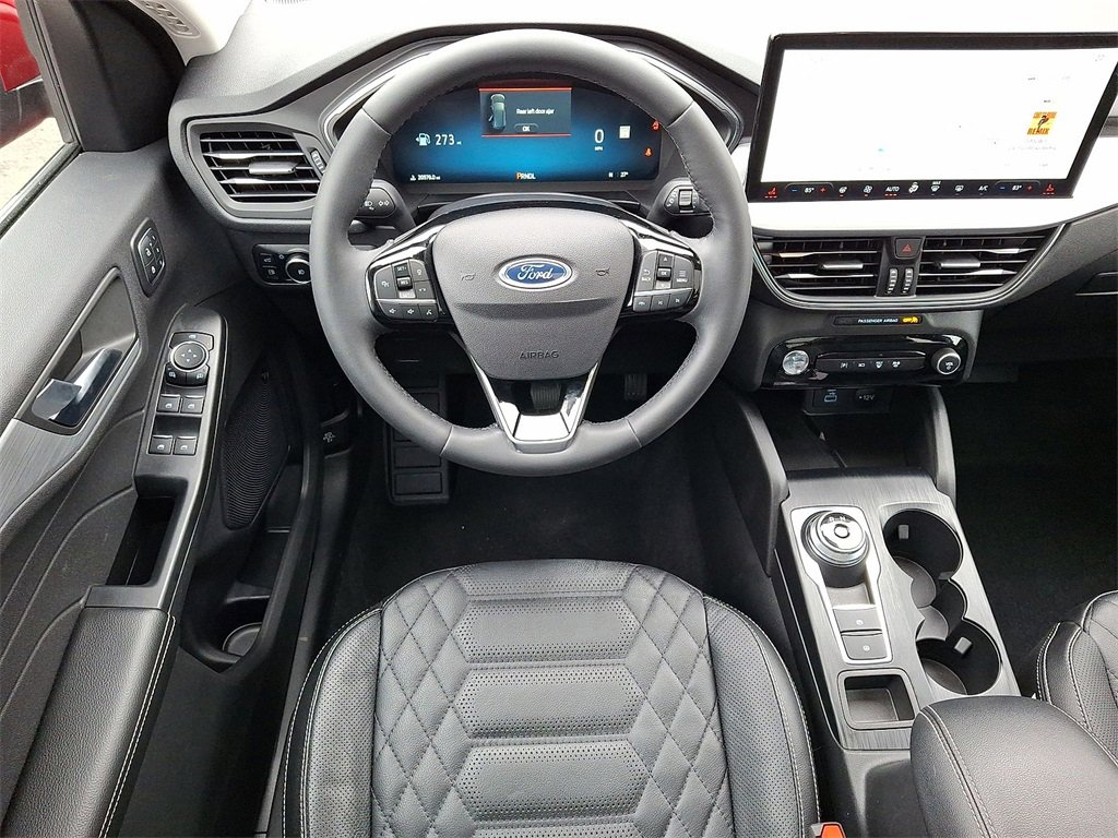 Used 2023 Ford Escape Platinum w/ Premium Technology Package image 21